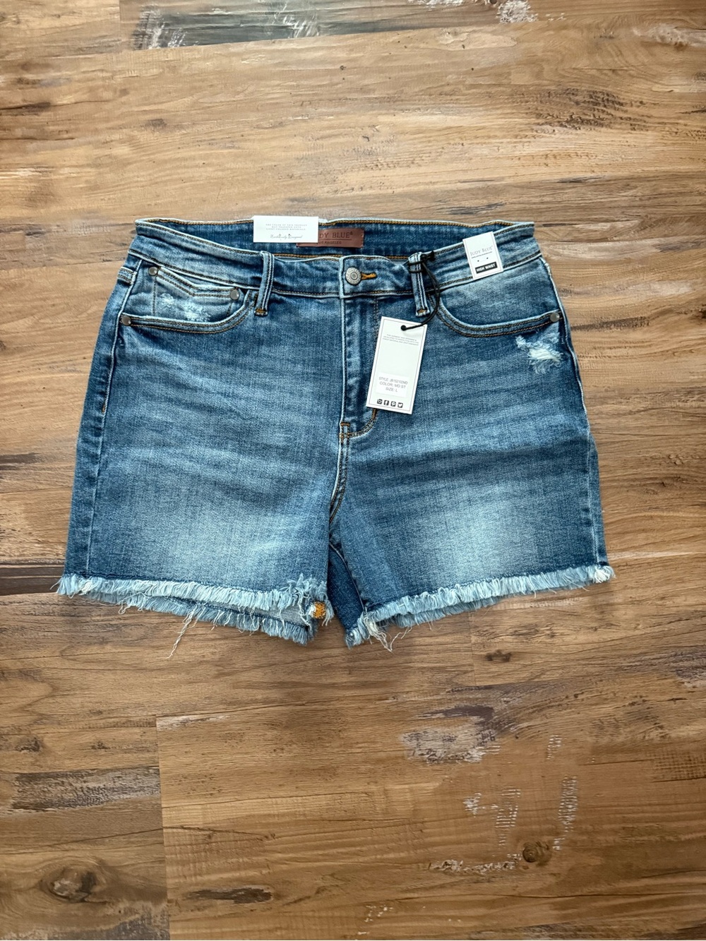 Judy Blue Medium Wash Distressed Frayed Hem Denim Shorts